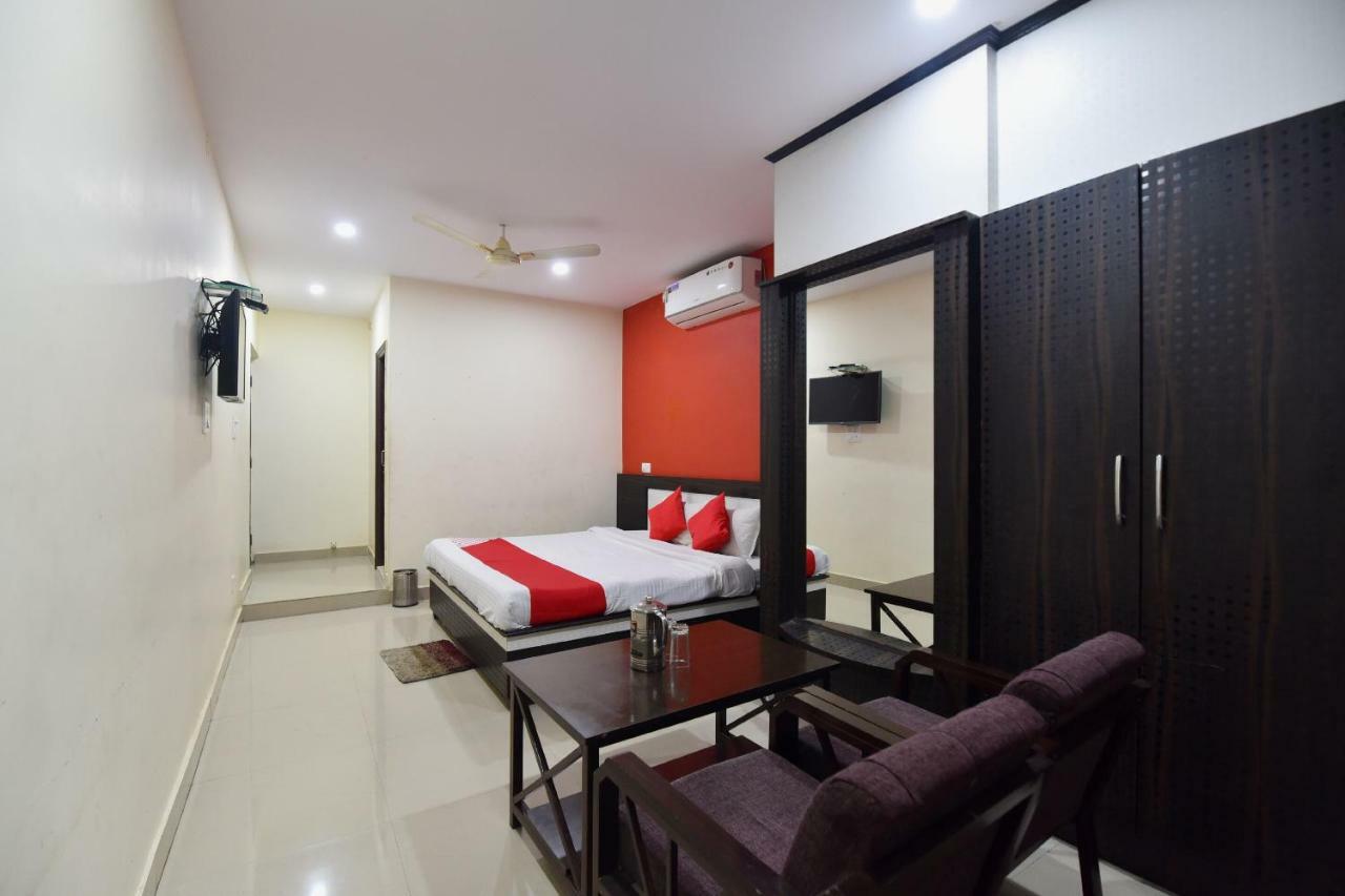 Oyo 28027 Hotel Dhruv 만디 외부 사진
