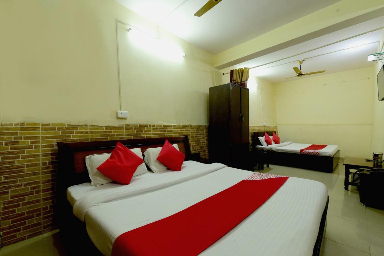 Oyo 28027 Hotel Dhruv 만디 외부 사진